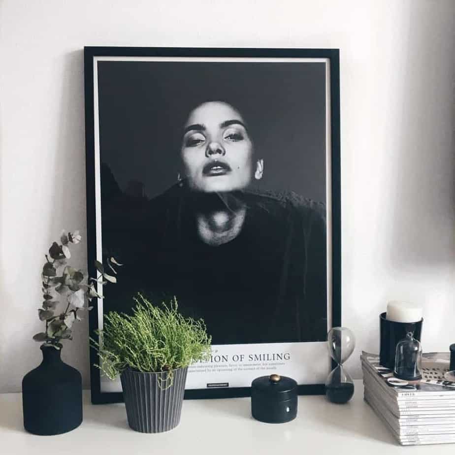 smile-plakat-sort-hvid Smile er en sort hvid plakat i sort billederamme