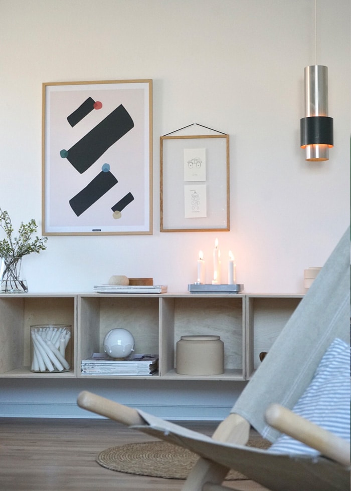 Lines of black plakat