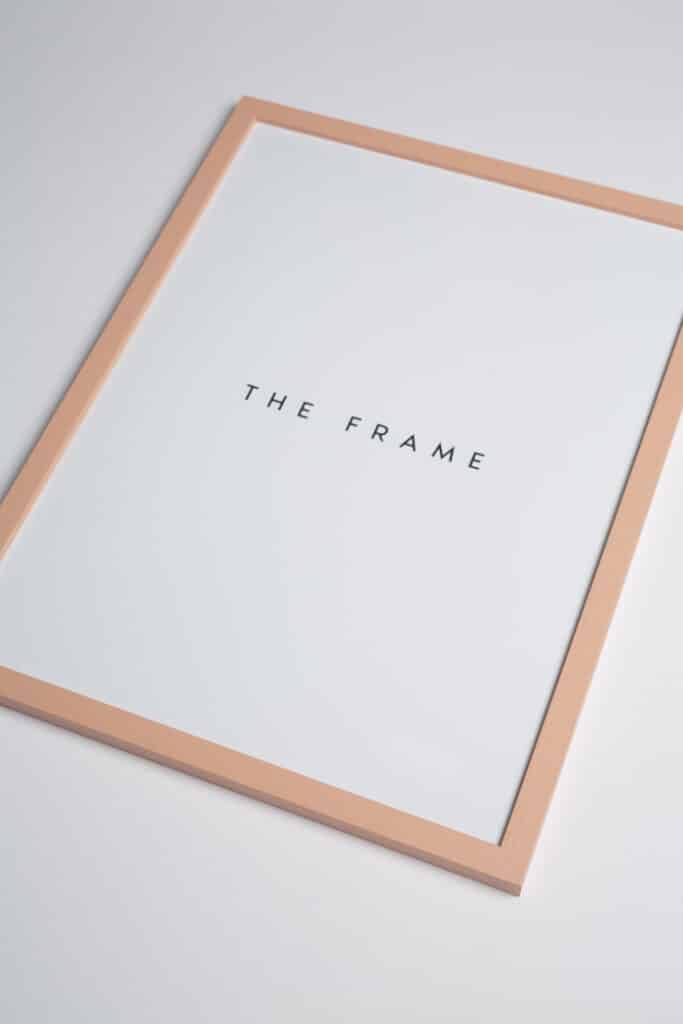 Pink egetræ ramme - Massiv pinkfarvet egetræ ramme fra KASPERBENJAMIN